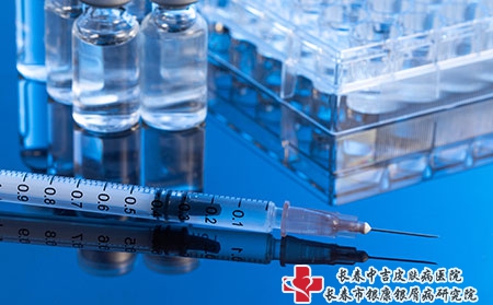 摄图网_501722114_医学医疗疫苗注射器（企业商用）