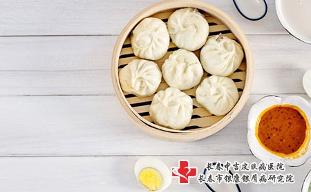 a (120)
