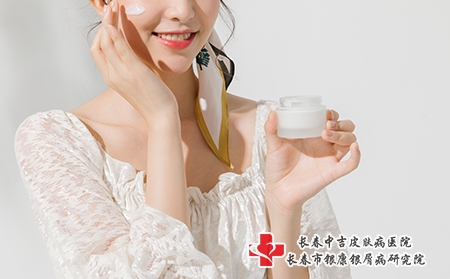 皮炎好转的症状变现是什么？