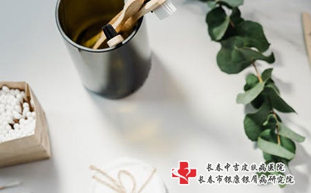 白癜风疾病治疗时应该注意什么您清楚吗？