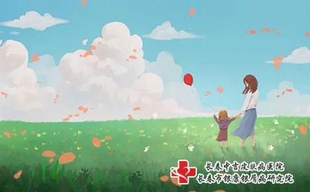 夏季痤疮高发，痤疮属于什么样的皮肤病