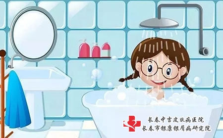 2 (529)洗澡沐浴洗浴儿童遗传 2 (529)洗澡沐浴洗浴儿童遗传