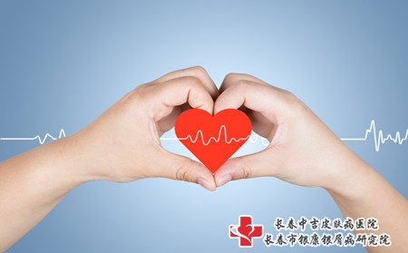 秋季湿疹,秋季湿疹传染吗