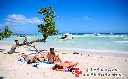 脸上皮肤瘙痒,可能是日光性皮炎引起来的
