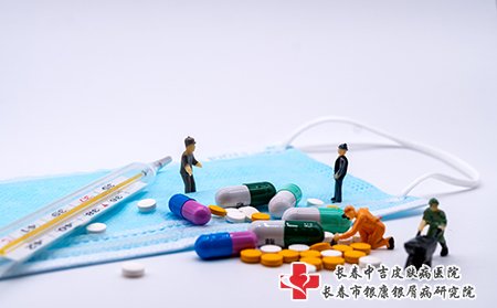 痤疮可以吃抗生素药物